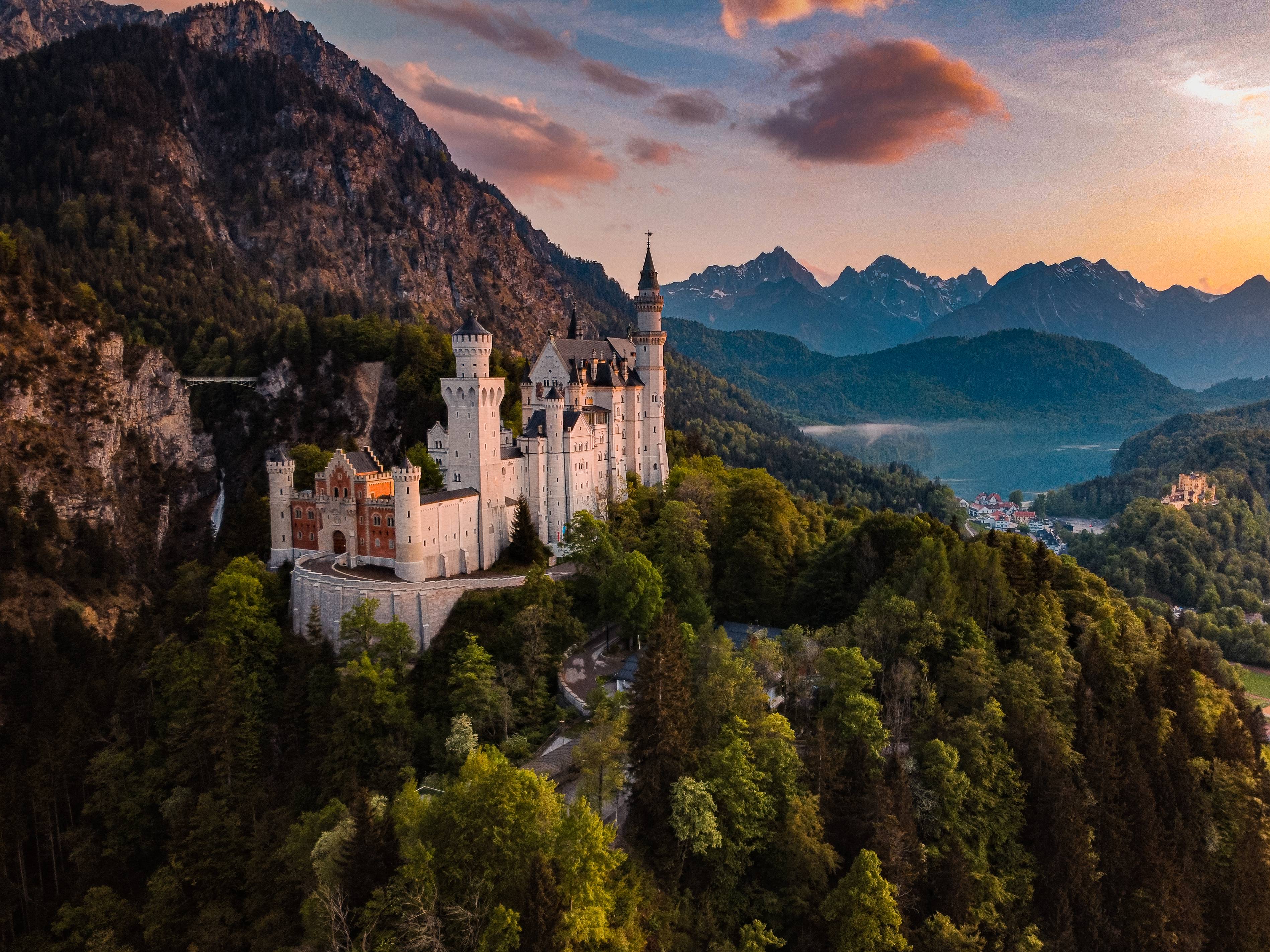 Schloss Neuschwanstein bei Dämmerung