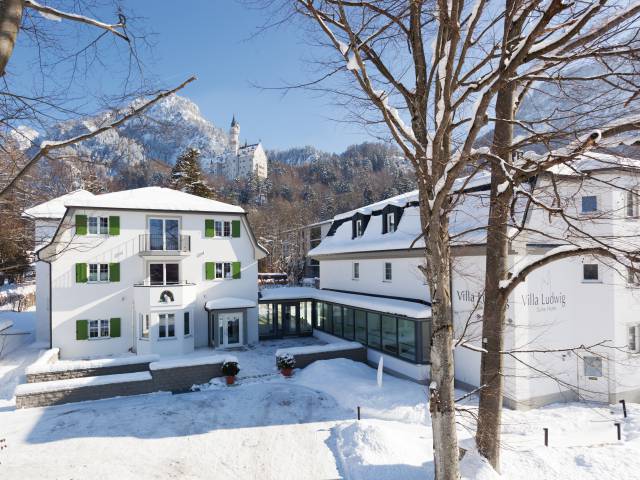 Außenansicht Hotel Villa Ludwig im Winter