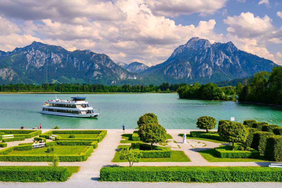 Natur, Ruhe & Wassersport vereint: Seen - Villa Ludwig Suite Hotel